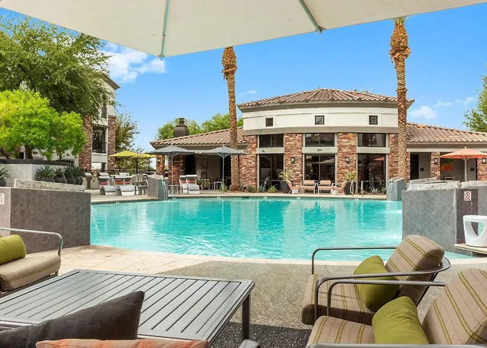 Cozysuites By The Stadium With Pool 01 Apartment *